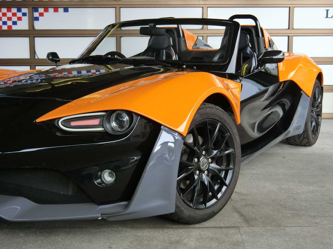 ZENOS E10