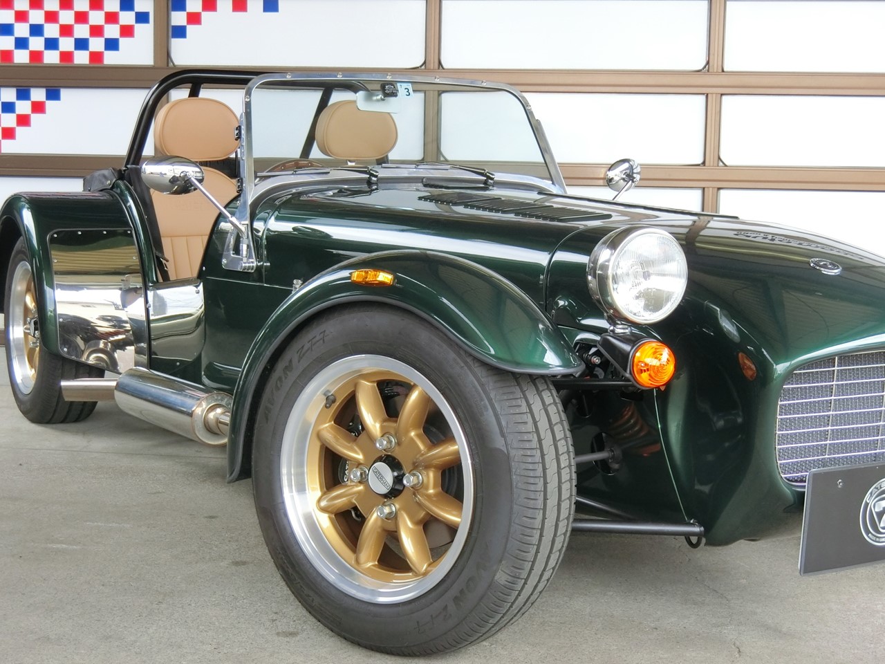 STOCK LIST （在庫一覧）ページに CATERHAM SuperSeven1600 （ケータハム スーパーセブン1600）を掲載いたしました。  | お知らせ | 外車・スポーツカーの販売を行うアウトモーダ