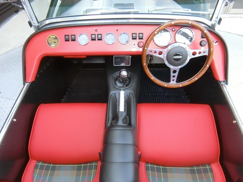 CATERHAM SUPER SEVEN 600（ケータハム スーパーセブン 600）